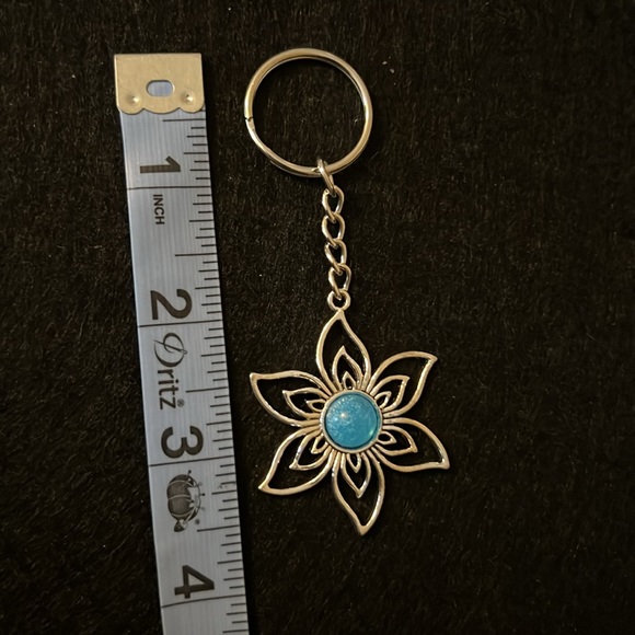 ⭐️24031 Light blue star pendant key chain⭐️ - Picture 4 of 5